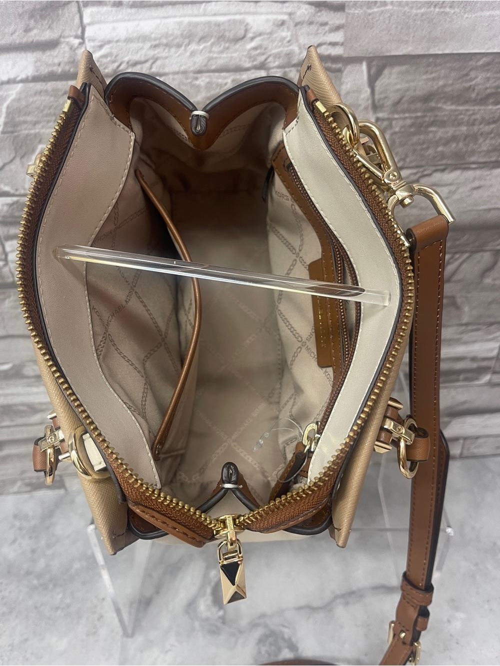 Michael Kors Marilyn Small Colorblock Satchel & Matching Card Case Camel - Picture 11 of 14
